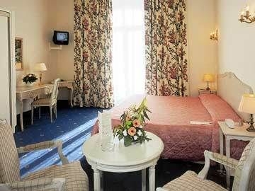 Vendome Hotel3