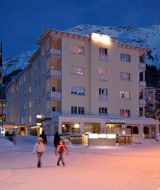 โรงแรมโลดิเนลลา (Hotel Laudinella)1