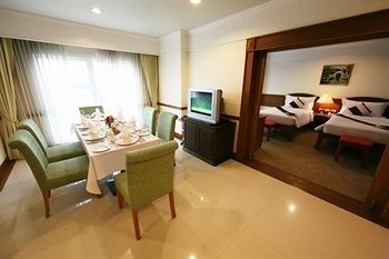 Grand Diamond City Hotel & Casino2