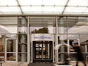 Hilton Warsaw Hotel and Convention Centre1