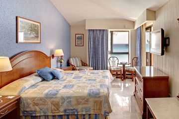 BARCELO TUCANCUN BEACH2