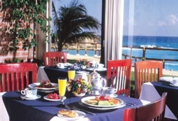 Krystal Grand Punta Cancun4