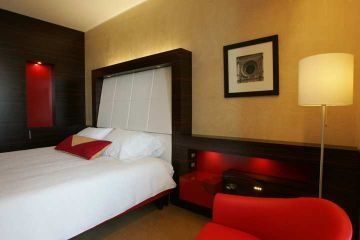 HILTON GARDEN INN3