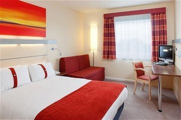 EXPRESS BY HOLIDAY INN1