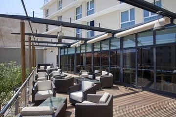 HOLIDAY INN EXPRESS3