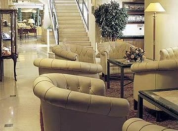HOLIDAY INN2