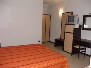 HOTEL PARADISE AIRPORT3