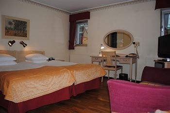 Hotel Plaza0