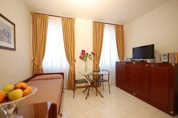 Vatican Suites Hotel1