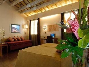 Hotel Condotti4