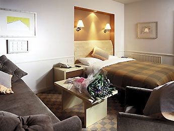 MERCURE THAMES LODGE2