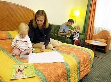 HOLIDAY INN1
