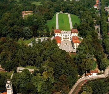 Villa San Carlo Borromeo4