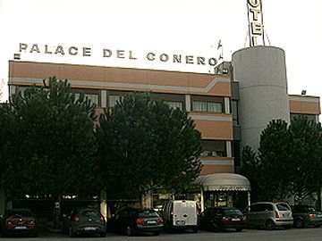 PALACE DEL CONERO1