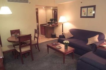 EMBASSY SUITES3