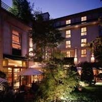 โรงแรมอองเปร์ (Hotel Ampere)2