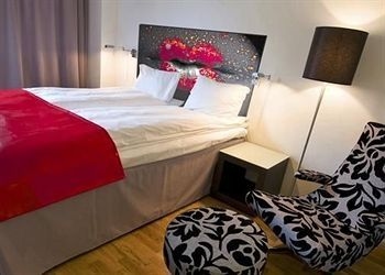 COMFORT HOTEL LIPP0