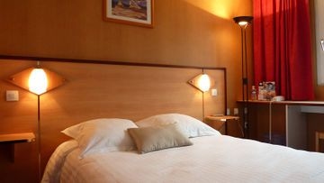 BRIT HOTEL4