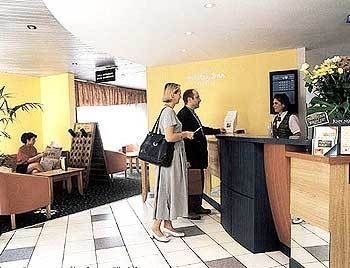 EXPRESS BY HOLIDAY INN4