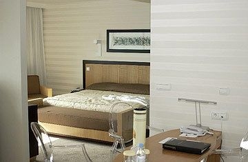 CROWNE PLAZA2