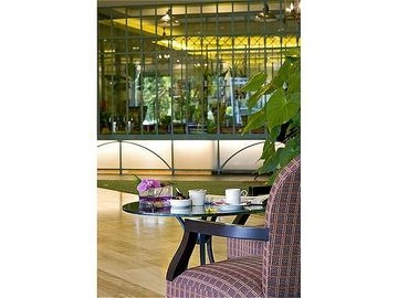 MERCURE METROPOLE4