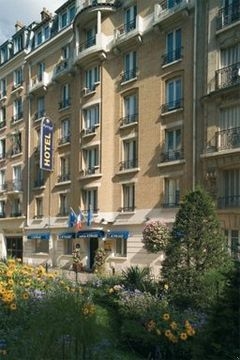 Kyriad Paris Clichy Centre0