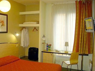 Kyriad Paris Clichy Centre2