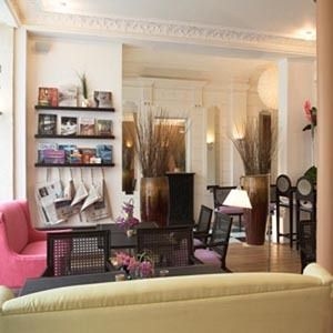 Le 123 Elysees1