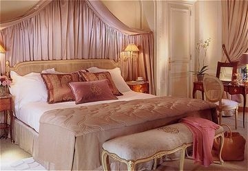 Plaza Athenee3