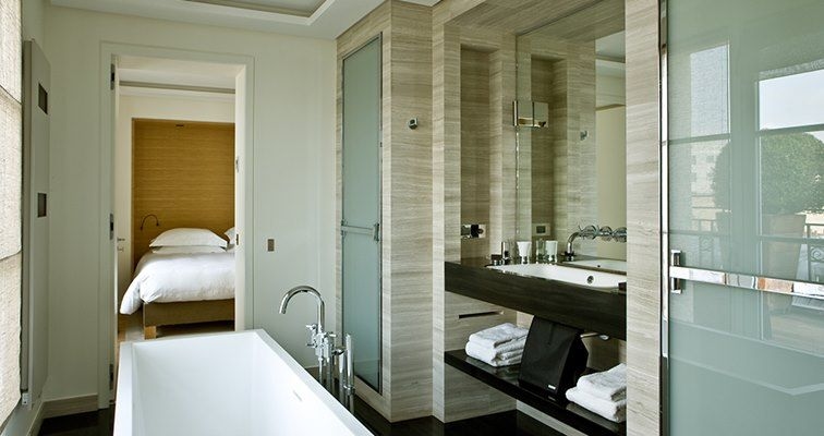 Hotel Marignan Champs Elysees0