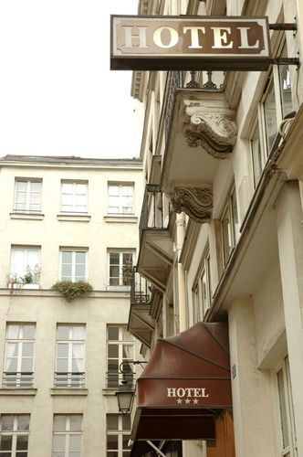 HOTEL LE COMPOSTELLE LE MARAIS3