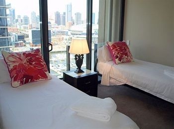 Docklands Prestige Apartments0