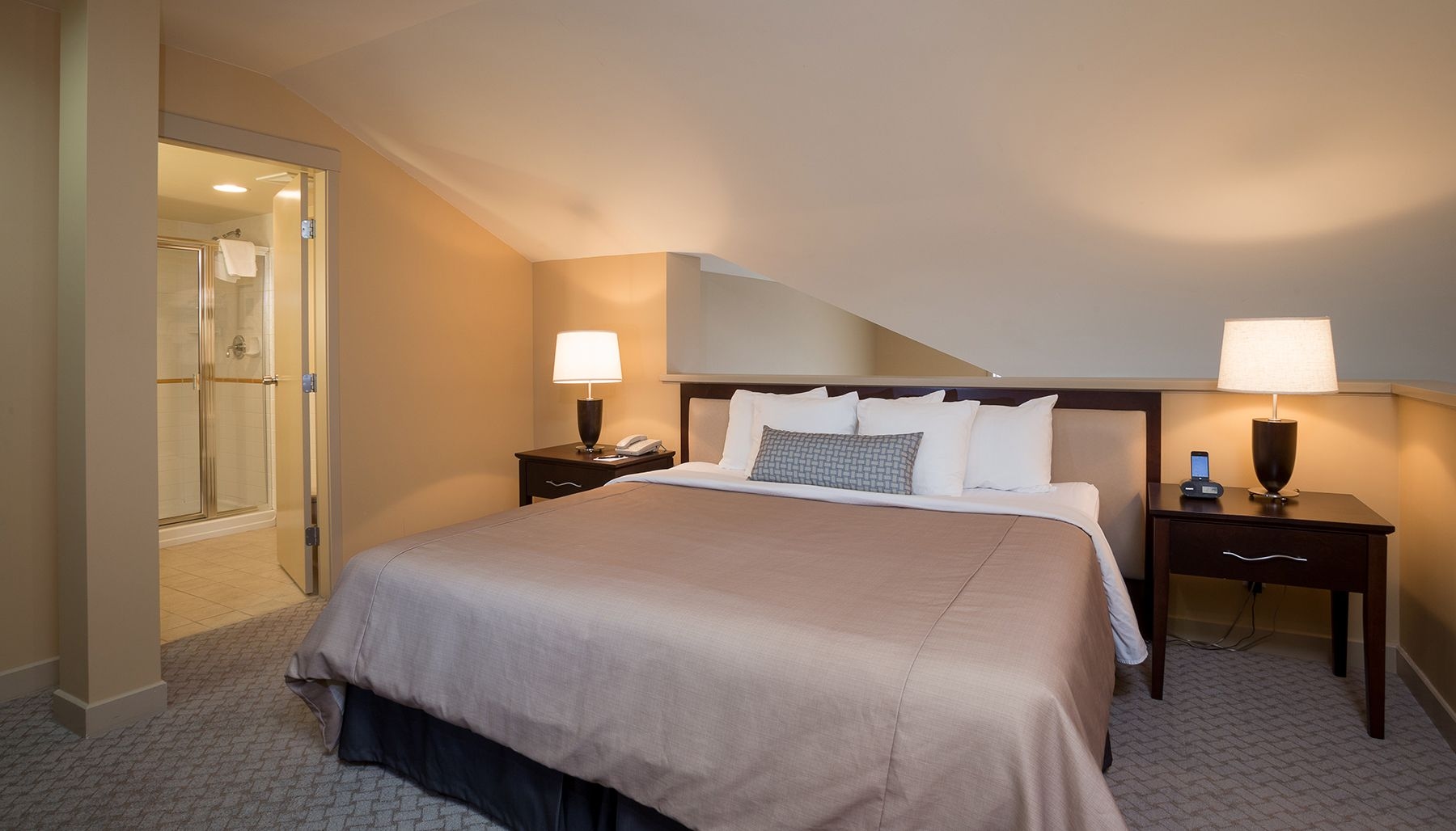 Crystal Lodge & Suites2