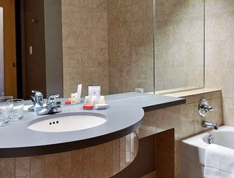 RAMADA DOWNTOWN2