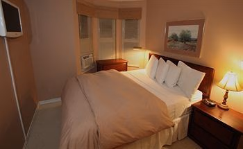 Times Square Suites3