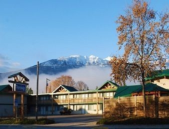 Econo Lodge4