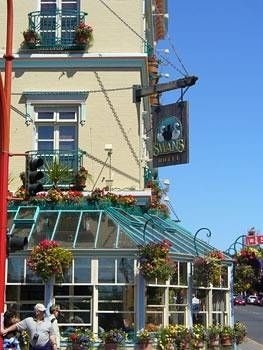 Swans Suites Hotel0