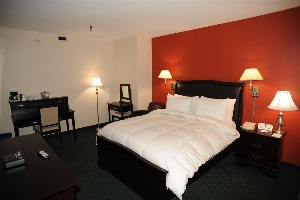 THE MARLBOROUGH HOTEL1
