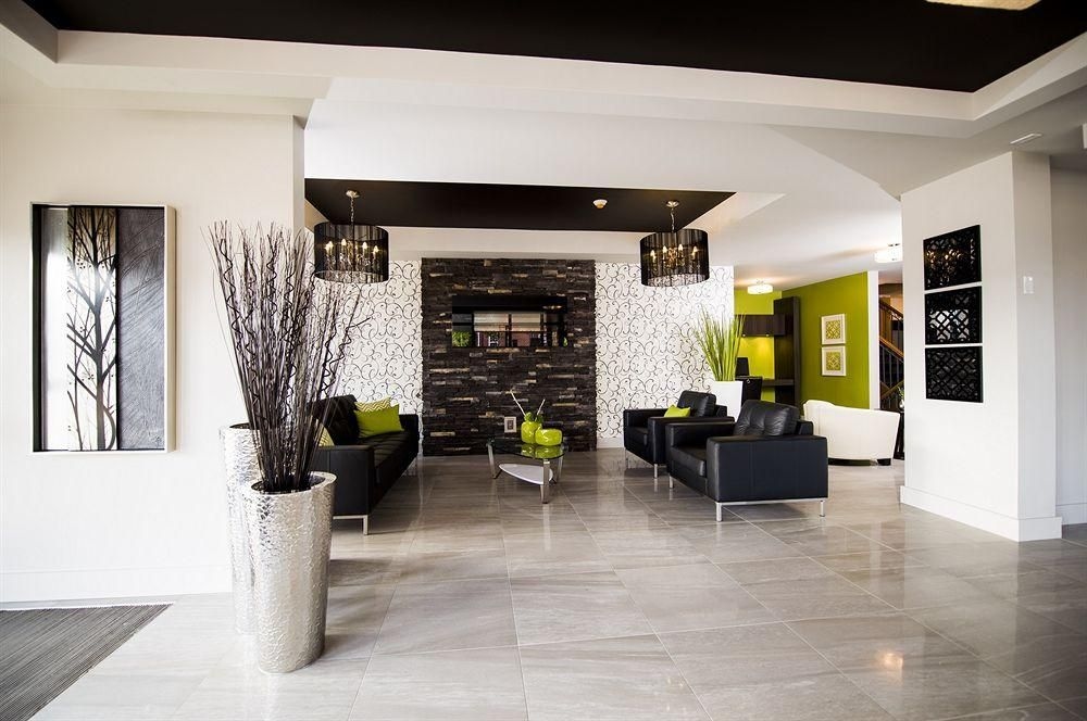 V Hotel & Suites2