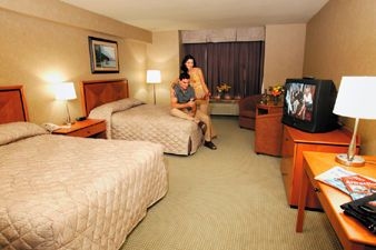 DAYS INN CLIFTON HILL3