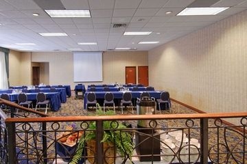 HOLIDAY INN GUELPH HOTEL & CON1