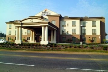 HOLIDAY INN EXPRESS HOTEL & SUITES GUELPH1