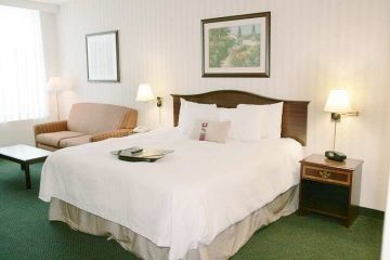 HAMPTON INN BY HILTON OTTAWA3