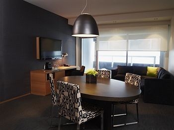 Le Germain Hotel Maple Leaf Square0