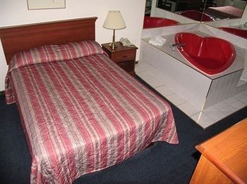 Marco Polo Inn3