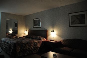 Mississauga Gate Inn3