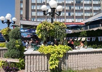 Confederation Place Hotel1