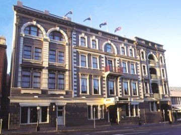 Hadley's Orient Hotel3