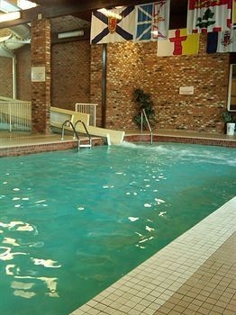 Northwoods Inn & Suites0