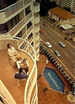 CENTRAL HILLSIDE (HOTEL ROOM)2